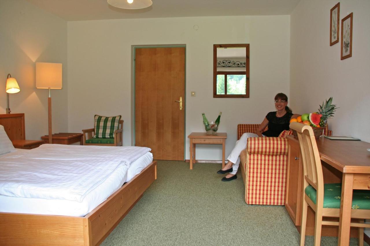 Hotel Garni Pension Zur Wacht Strobl Exteriér fotografie